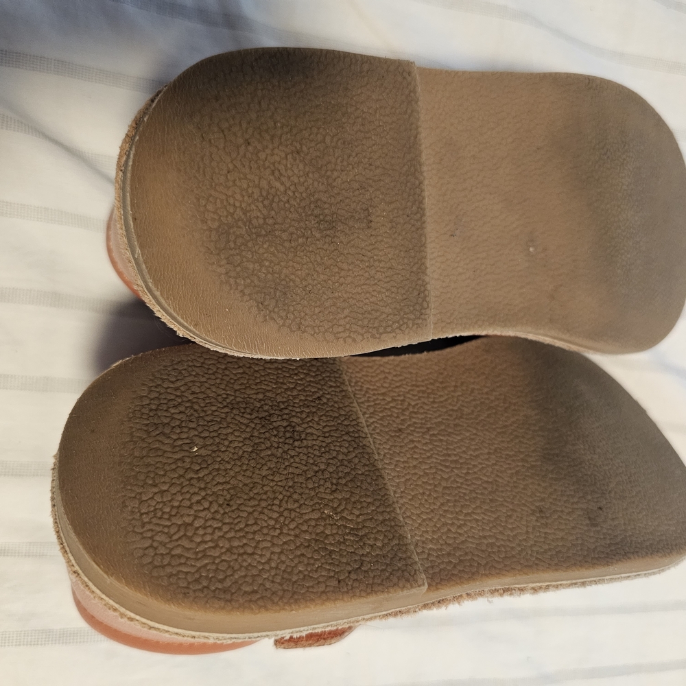L'Amour Brown Kids Dress Shoes - Picture 3 of 7